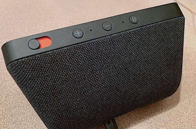 il design di echo show 5 è estremamente compatto