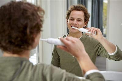 cos'è spazzolino elettrico da denti e come funziona