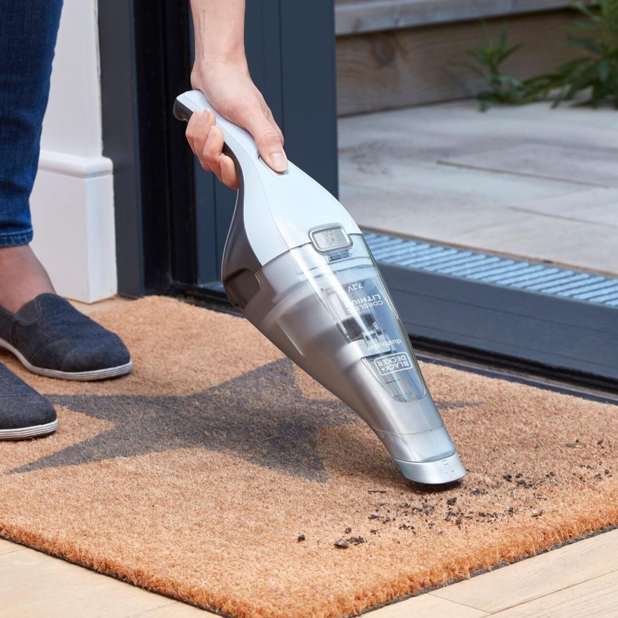 Offerta imperdibile: aspirabriciole BLACK+DECKER a meno di 20€ su Amazon