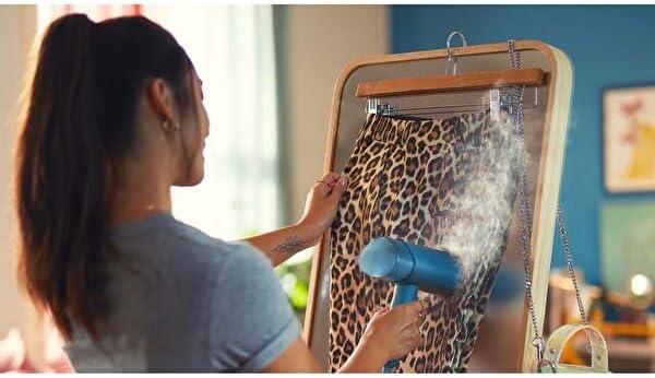 Lo stiratore Philips Serie 3000 tocca il minimo storico: compatto, potente e ora a prezzo stracciato