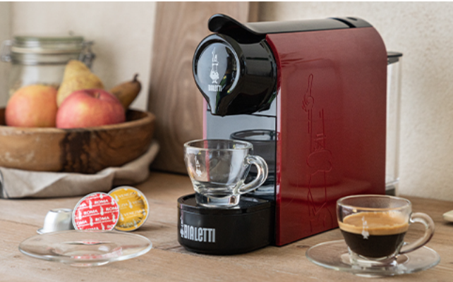 Bialetti Gioia in offerta: La macchina da caffè ultra-compatta con pompa da 20 bar a soli 54,90€