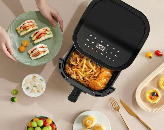 TOKIT 1500W: la friggitrice ad aria compatta che diventa il regalo perfetto di Natale sotto i 30€