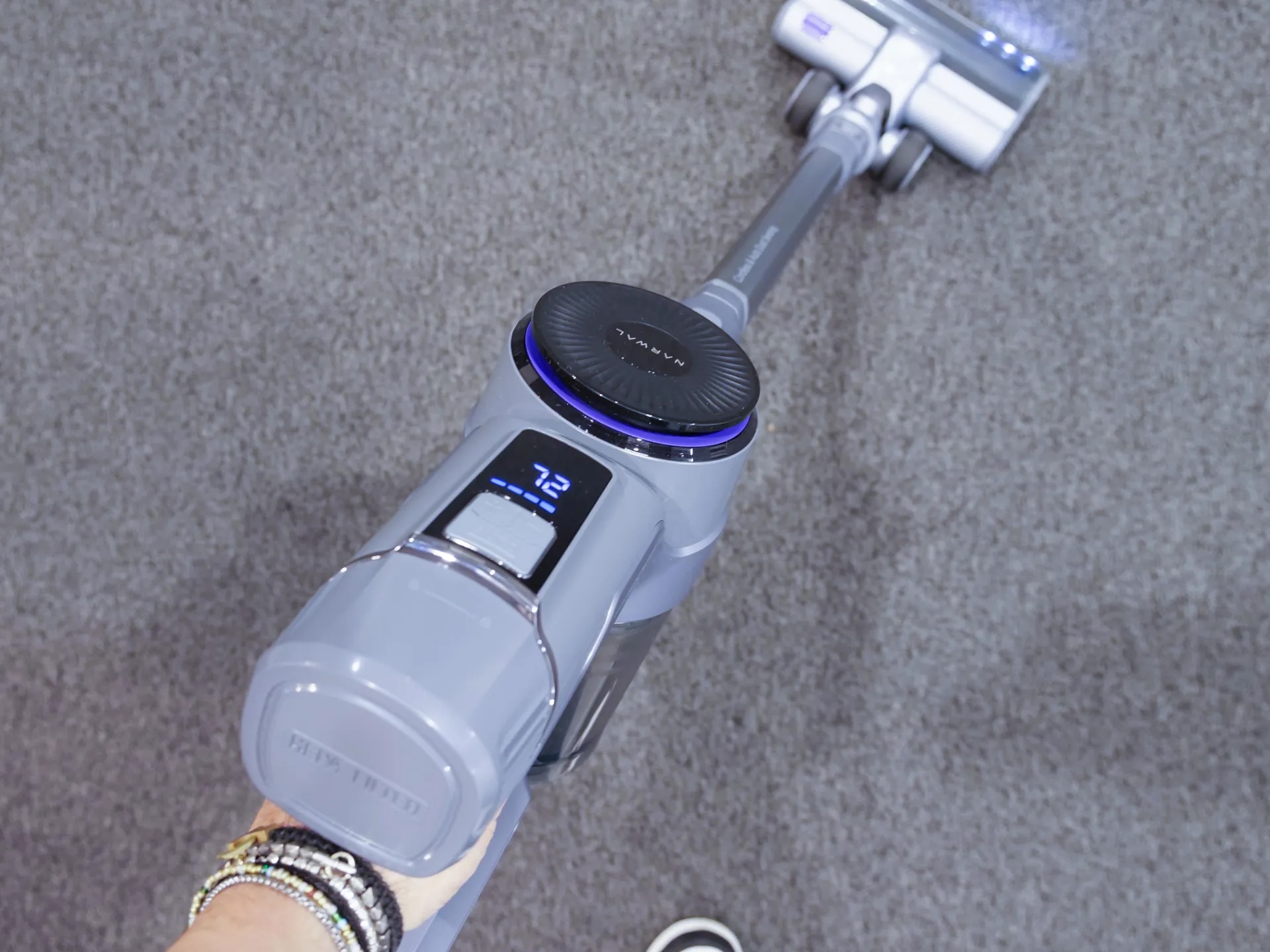 Recensione Narwal V40 Station: addio svuotamenti e ricariche continue