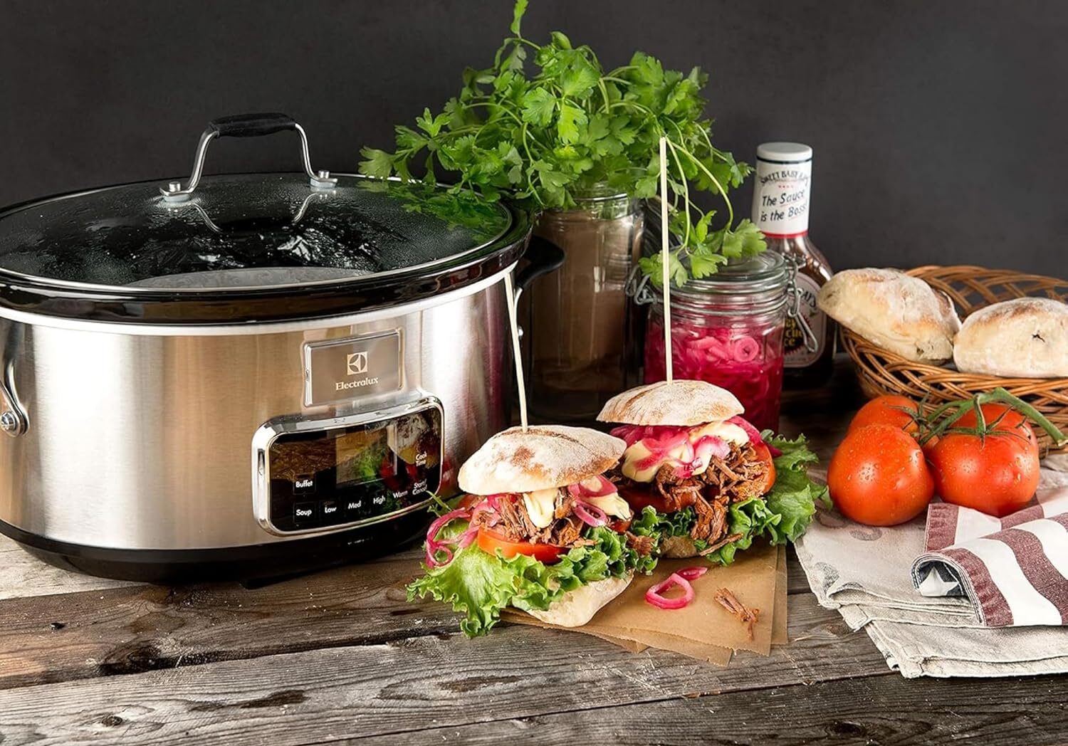 Electrolux ESC7400: la pentola in ceramica e la cottura lenta al minimo storico assoluto