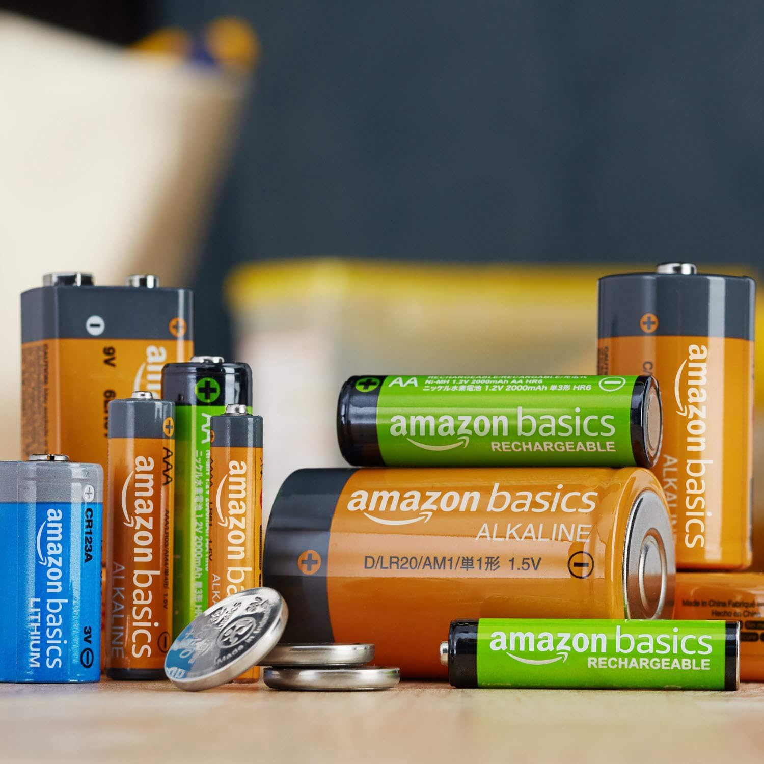 Offerta Amazon: 24 batterie ricaricabili 2400 mAh scontate del 28% (Minimo Storico)
