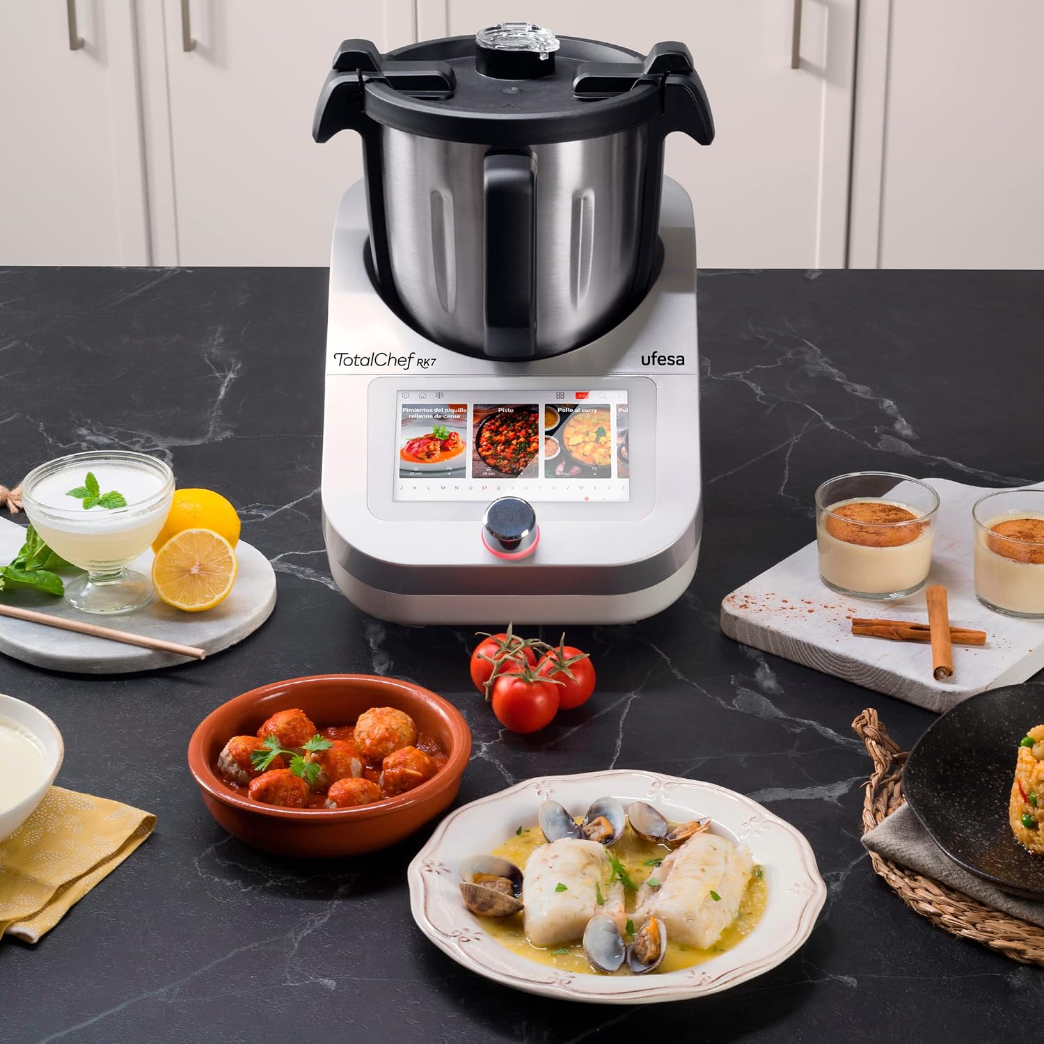 Ufesa TotalChef RK7 in offerta su Amazon: il robot da cucina smart scende a 275€