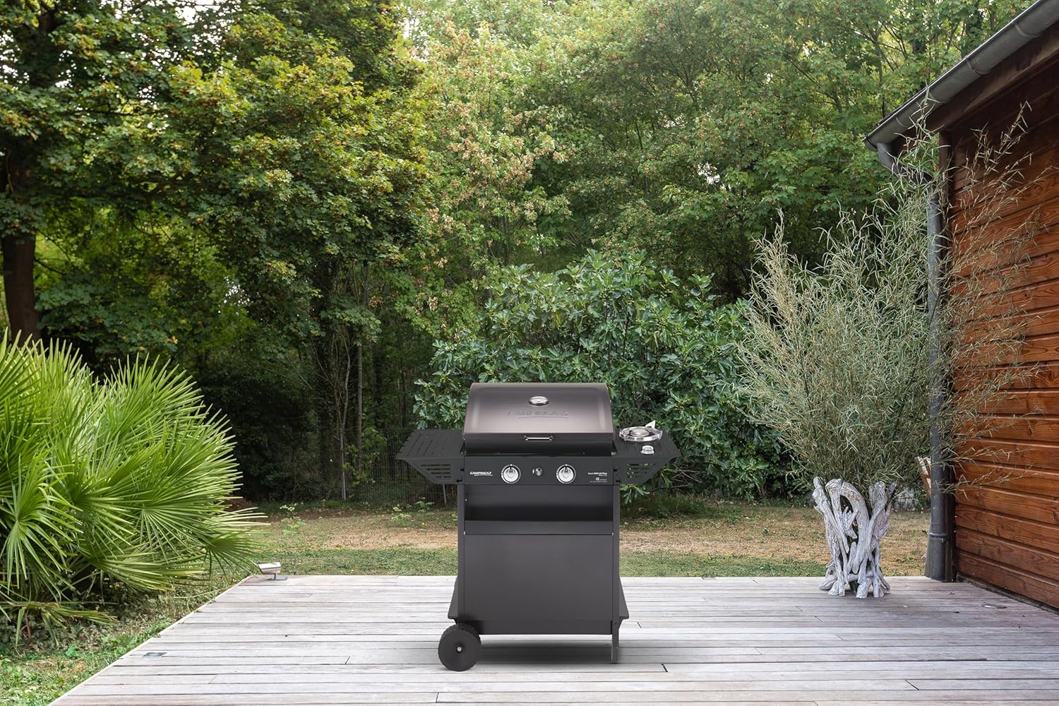 Campingaz Xpert 200 LS Plus al minimo storico: il barbecue con fornello laterale crolla a 167€