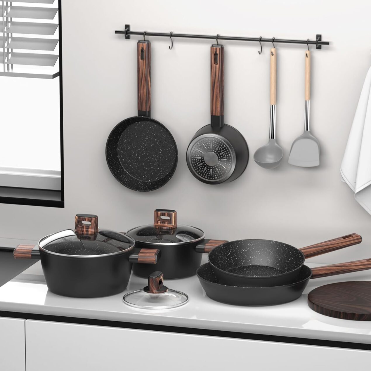 Dalle padelle alle casseruole: tutto il set Topbooc in offerta imperdibile su Amazon