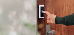 Ring svela funzioni AI e registrazione continua a pagamento: prezzi e dettagli