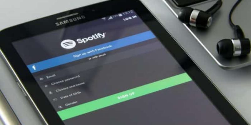 Come collegare Spotify ad Alexa: ascoltare musica con Alexa